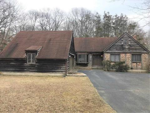85 Orchard Rd, Patchogue, NY 11772 photo 1