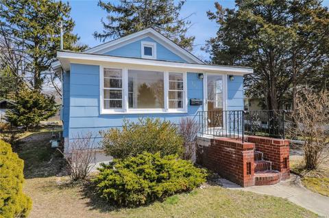 351 Rider Ave, Patchogue, NY 11772 photo 1