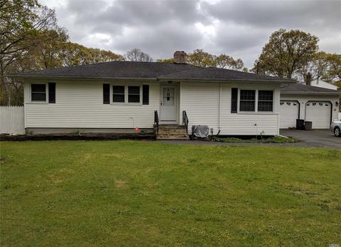 216 Main Ave, Mastic, NY 11950 photo 1