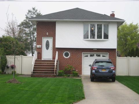 Undisclosed, Bethpage, NY 11714 photo 1