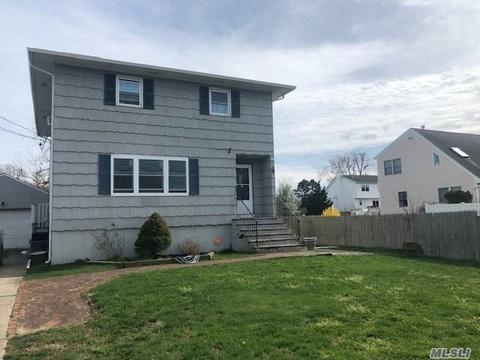 12 Wavecrest Dr, Mastic Beach, NY 11951 photo 1