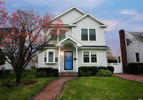 656 Wool Ave, Franklin Square, NY 11010 photo 1