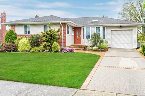 19 Barbara Ln, Plainview, NY 11803 photo 1