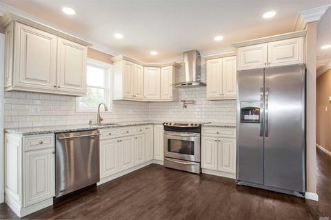 316 Barton Ave, E. Patchogue, NY 11772 photo 1