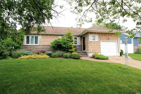 2275 Charing Cross Rd, Baldwin, NY 11510 photo 1