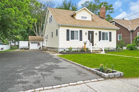 25 S Summit Ave, Patchogue, NY 11772 photo 1
