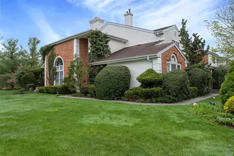 82 Hamlet Dr, Commack, NY 11725 photo 1