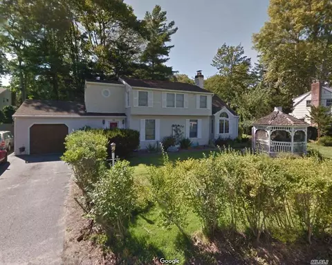 58 Argyle Ave, Babylon, NY 11702