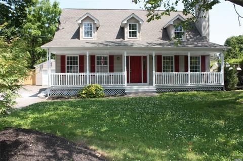7 N William St, E. Patchogue, NY 11772 photo 1