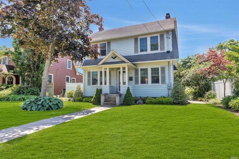 26 Manitton Ct, Islip, NY 11751 photo 1