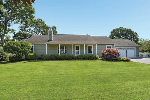 63 Homewood Dr, Hampton Bays, NY 11946 photo 1