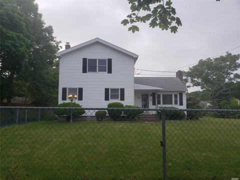 75 Clark St, Patchogue, NY 11772 photo 1