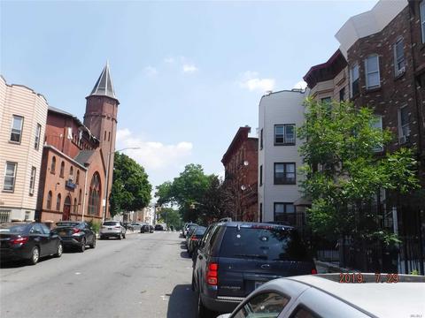 38 Cornelia St, Brooklyn, NY 11221 photo 3