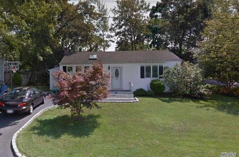 24 Garretson Ave, Islip, NY 11751 photo 1