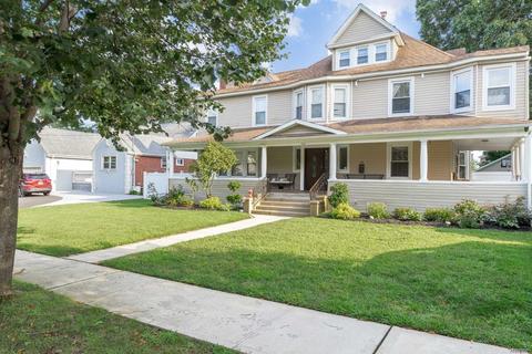 333 Archer St, Freeport, NY 11520 photo 1