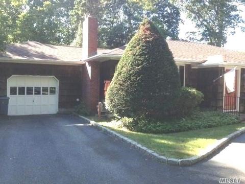 156 Munsell Rd, Patchogue, NY 11772 photo 1