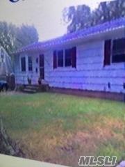 160 N Prospect Ave, Patchogue, NY 11772 photo 1