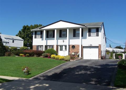 61 Wesleyan Rd, Smithtown, NY 11787 photo 1