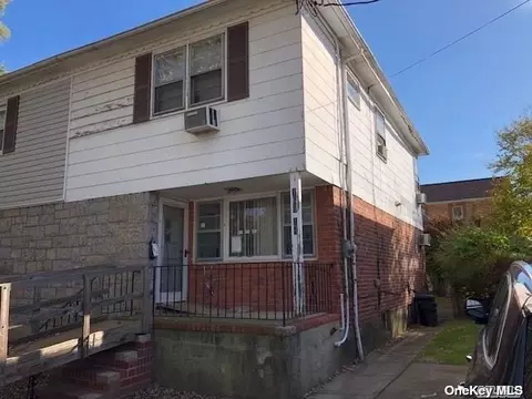 166-14 75th Ave, Flushing, NY 11366 photo 1