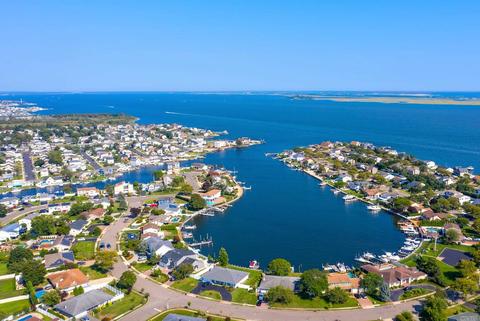 32 Copiague Harbor Copiague Homes For Sale Copiague Harbor Copiague