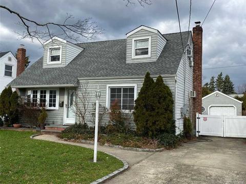 10 Audrey Ave, Plainview, NY 11803 photo 1
