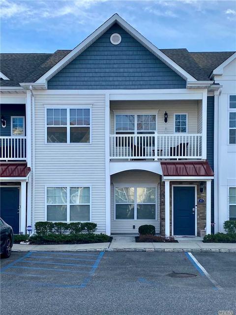 96 Millie Ct, Patchogue, NY 11772 photo 1