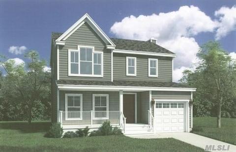 521 Donegan, Patchogue, NY 11772 photo 1