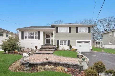 95 Gerhard Rd, Plainview, NY 11803 photo 1