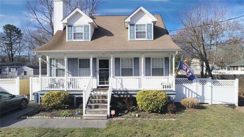 93 Main Ave, Mastic, NY 11950 photo 1