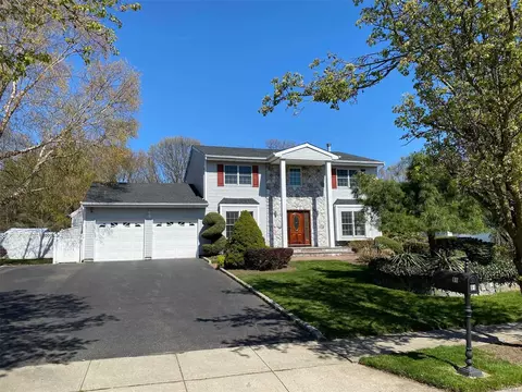 91 Caramel Rd, Commack, NY 11725 photo 1