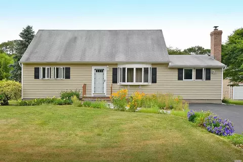 85 Mount Vernon Ave, Patchogue, NY 11772 photo 1