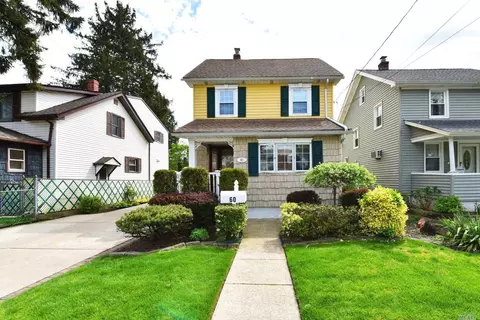 60 E Saint Marks Pl, Valley Stream, NY 11580 photo 1