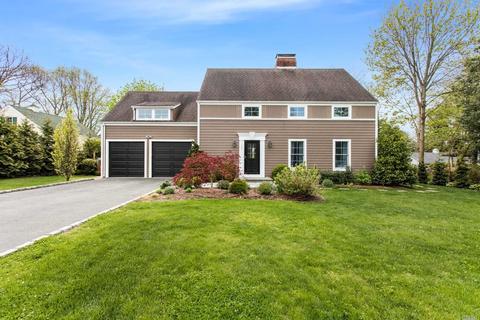 155 Ackerly St, Riverhead, NY 11901 photo 1