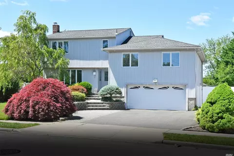 5 Keswick Ln, Plainview, NY 11803 photo 1