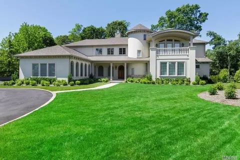 2 Celestial Ct, Saint James, NY 11780 photo 1