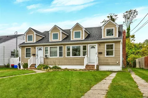 376 S Ocean Ave, Patchogue, NY 11772 photo 1