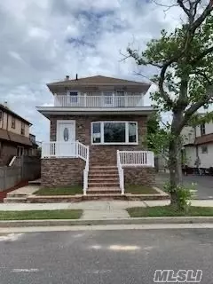 557 E Walnut St, Long Beach, NY 11561 photo 1