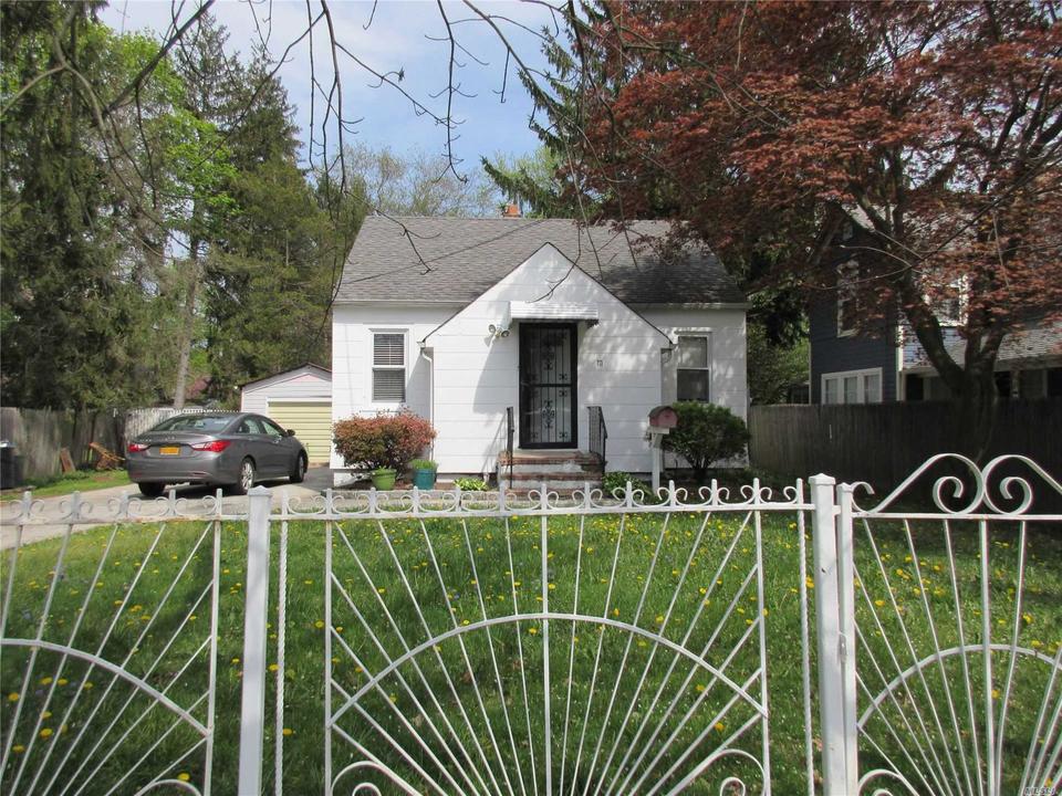 111 1st St, Brentwood, NY 11717 20 Photos MLS 3227944 Movoto