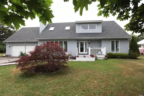 59 Bayview Ave, Patchogue, NY 11772 photo 1
