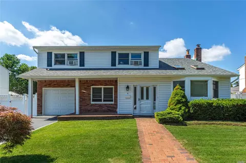 6 Guild Ct, Plainview, NY 11803 photo 1