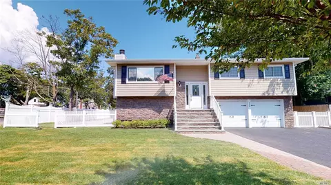 239 Conklin Ave, Patchogue, NY 11772 photo 1