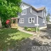 47 Carman St, Patchogue, NY 11772 photo 1