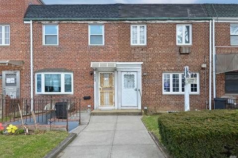 6805 Main St, Flushing, NY 11367 photo 1