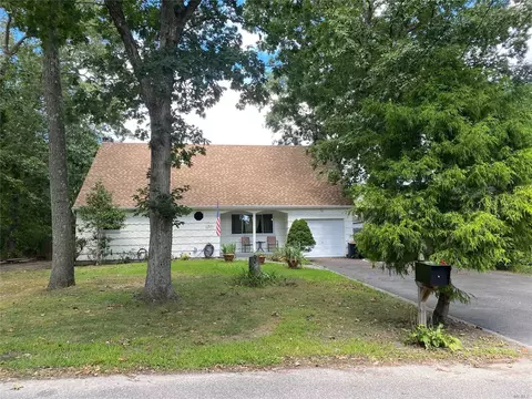183 E Mastic Blvd, Mastic, NY 11950 photo 1