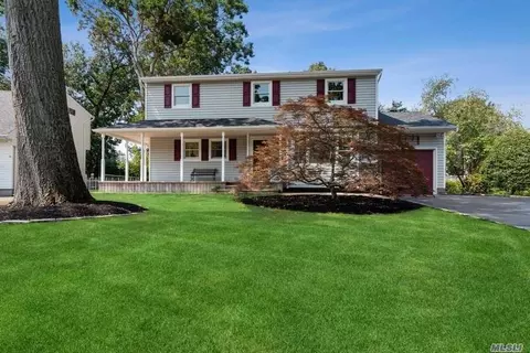 14 Crocus Ln, Commack, NY 11725 photo 1