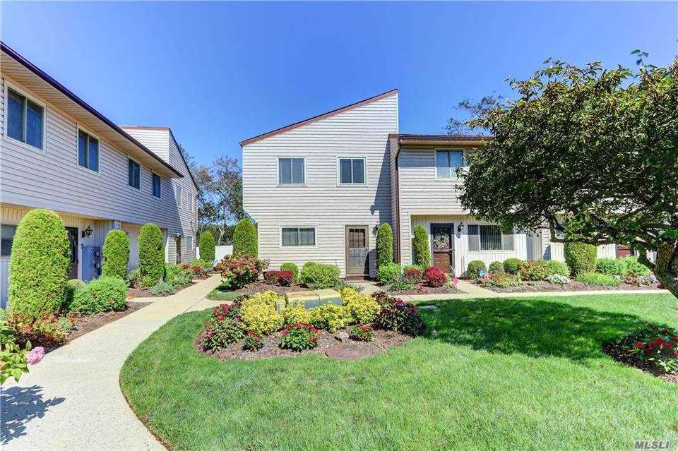 650 Newbridge Rd 43, East Meadow, NY 11554 16 Photos MLS 3249903
