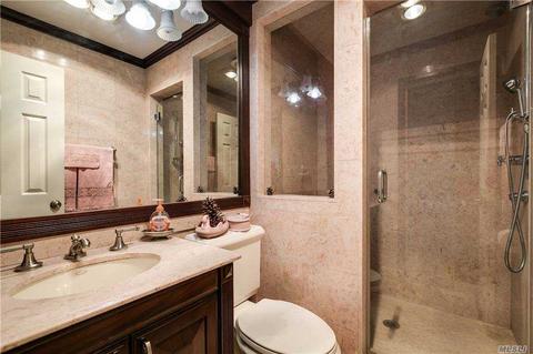 26 Adele Rd, Cedarhurst, NY 11516 photo 9