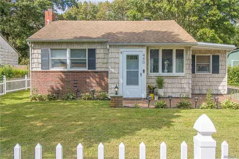 480 Washington Ave, Patchogue, NY 11772 photo 1
