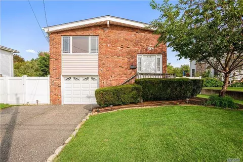 413 River Ave, Patchogue, NY 11772 photo 1