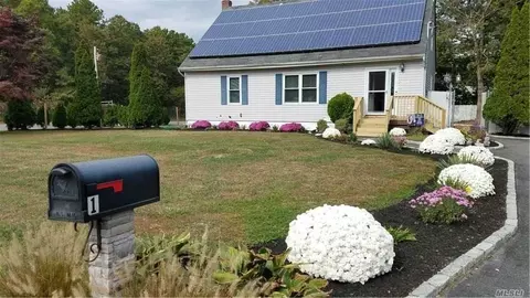 1 Grove Dr, Mastic, NY 11950 photo 1